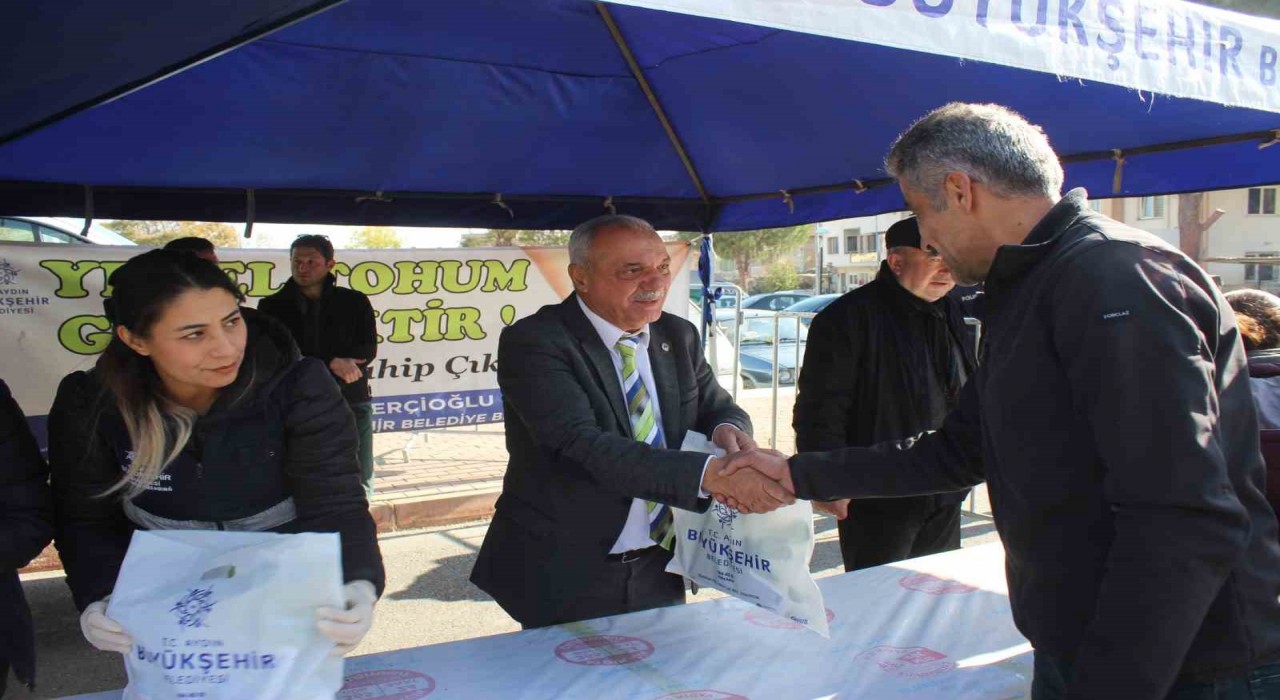 Aydın Büyükşehirin fidelerine Sultanhisarda yoğun ilgi