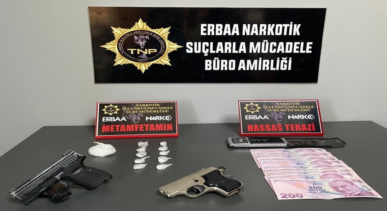 Baca deliğine gizlenmiş metamfetamin bulundu