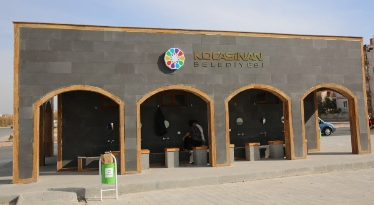 Başkan Çolakbayrakdar, “Şehrin kimliğine uygun yakışır modern şadırvanlar yapıyoruz”