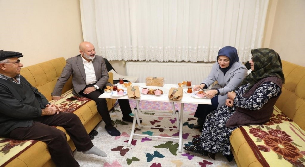 Başkan Çolakbayrakdar, “Türkiyede ilk olan uygulamalarla model olduk”