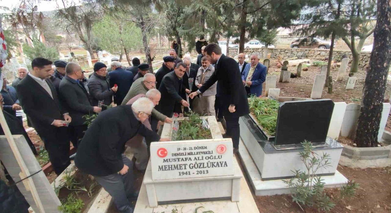 Başkan Tatık, Denizlinin sevilen siyasetçisi Gözlükayayı unutmadı