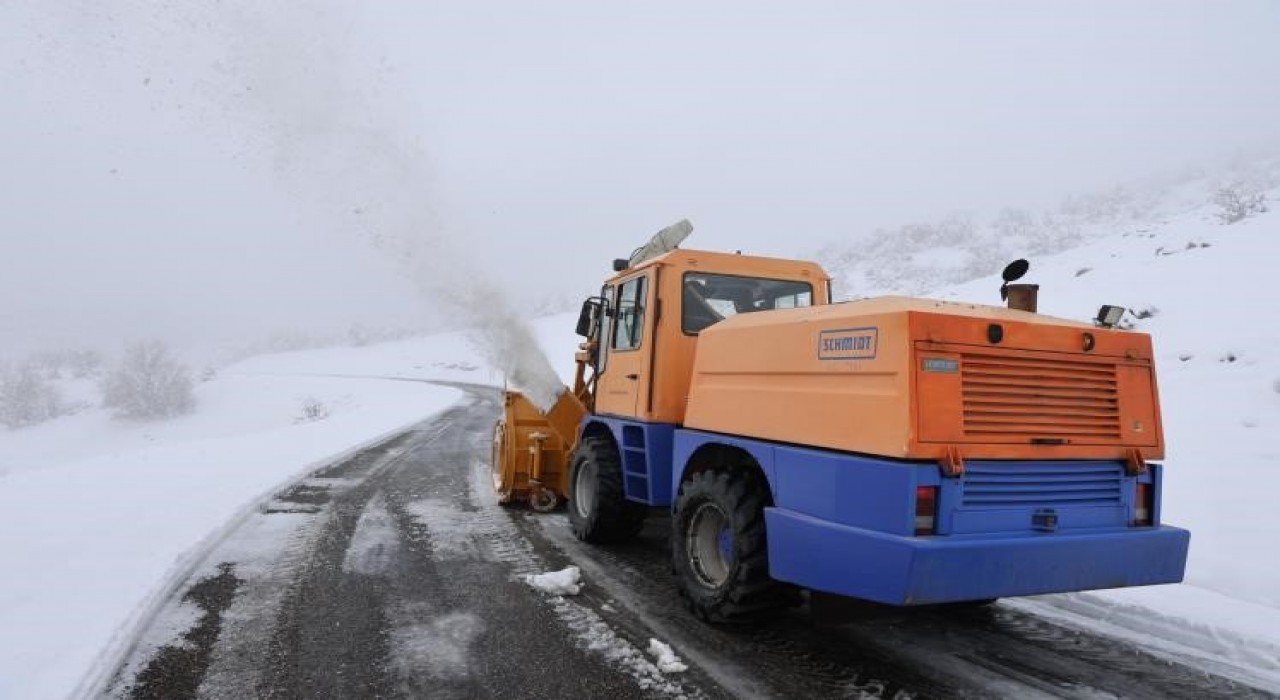 Bingölde 130 köy yolu ulaşıma açıldı