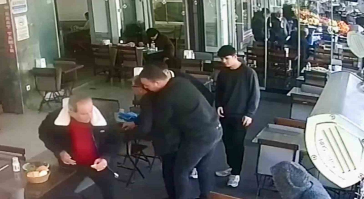 Bodrumda dönerciden Heimlich manevrası