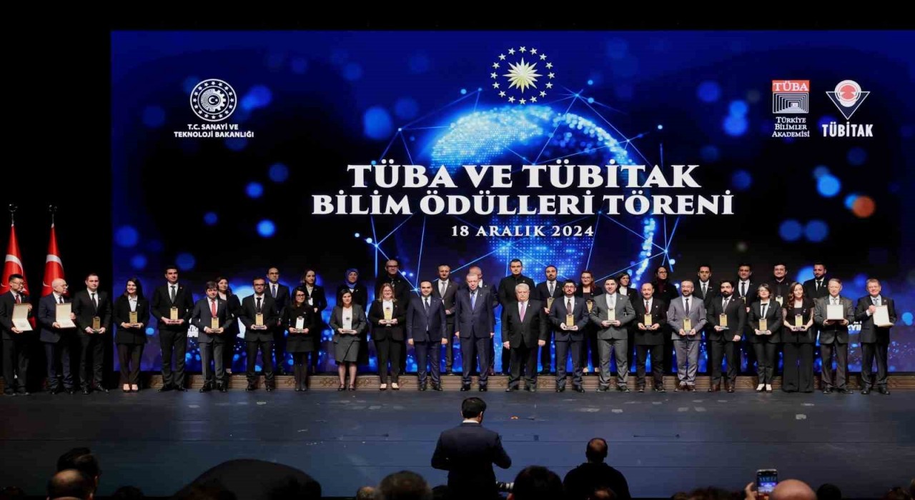 BTÜlü akademisyen Üstün Başarılı Genç Bilim İnsanı ödülünü aldı