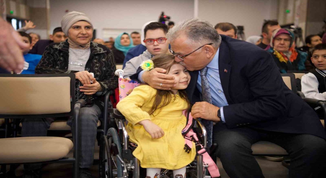 Büyükşehirden engelleri ortadan kaldıran sanatsal etkinlikler