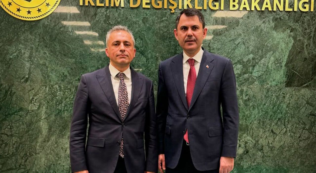 Çenet, Bakan Kurum’la Bir Araya Geldi
