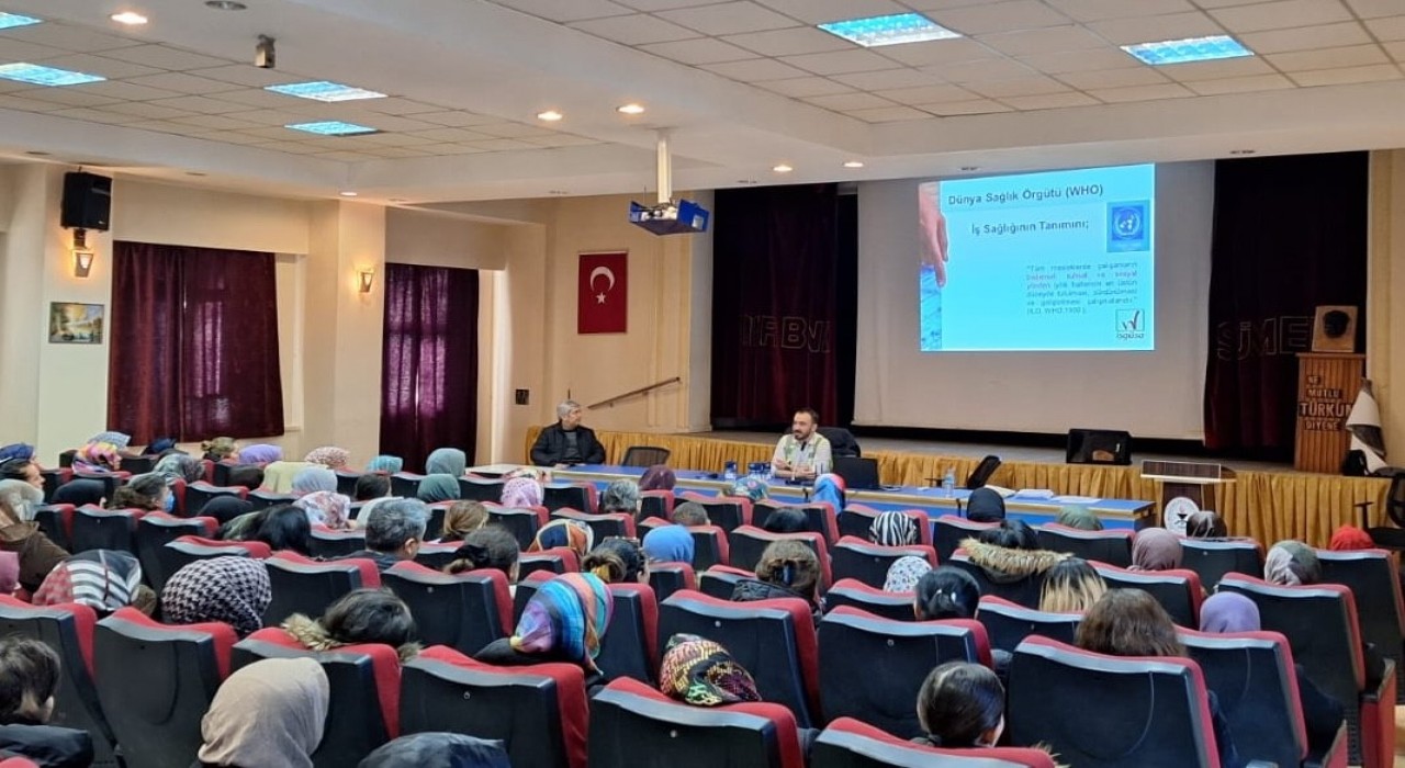 Çorum Belediyesinden kamu personellerine iş sağlığı eğitimi