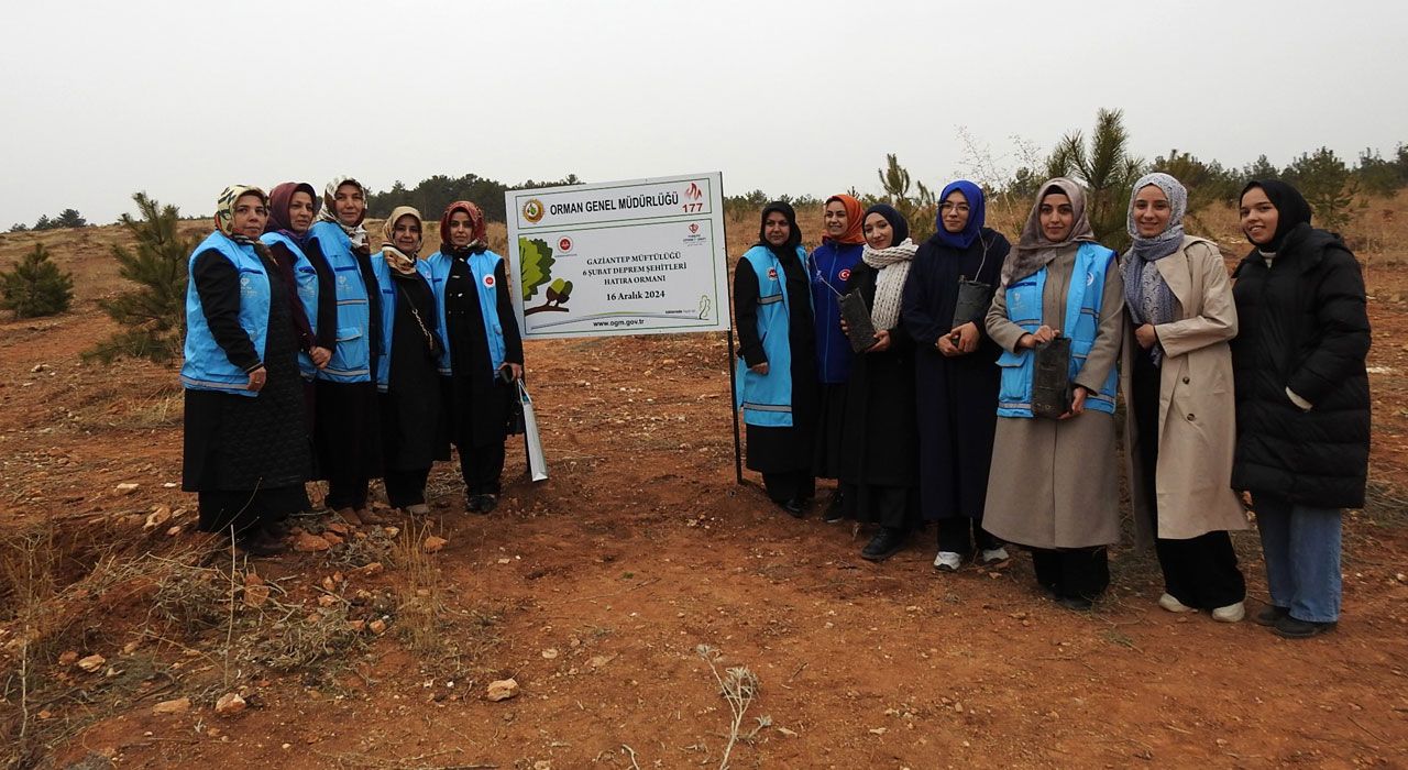 Deprem Şehitleri Anısına Hatıra Ormanı Oluşturuldu