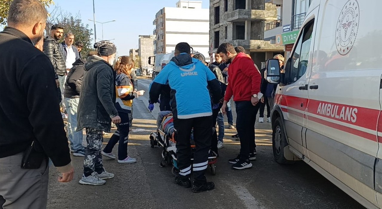 Devrilen motosikletin sürücüsü yaralandı