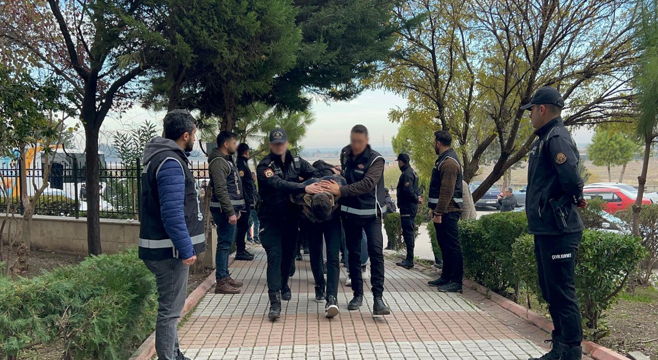 Dolandırıcılık Operasyonunda 23 Kişi Yakalandı