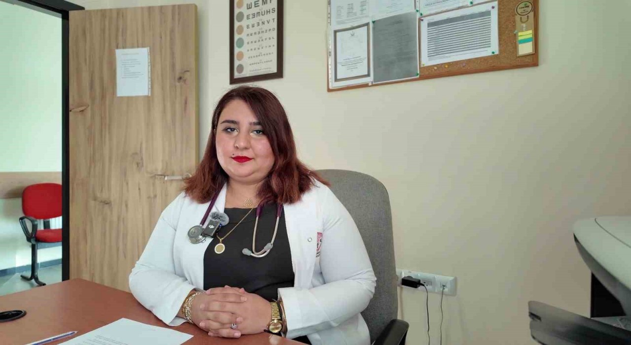 Dr. Yüksel Çelik: Yeni yönetmelikle ilaç yazmada kısıtlama değil akılcı ilaç kullanıma teşvik gelmiştir