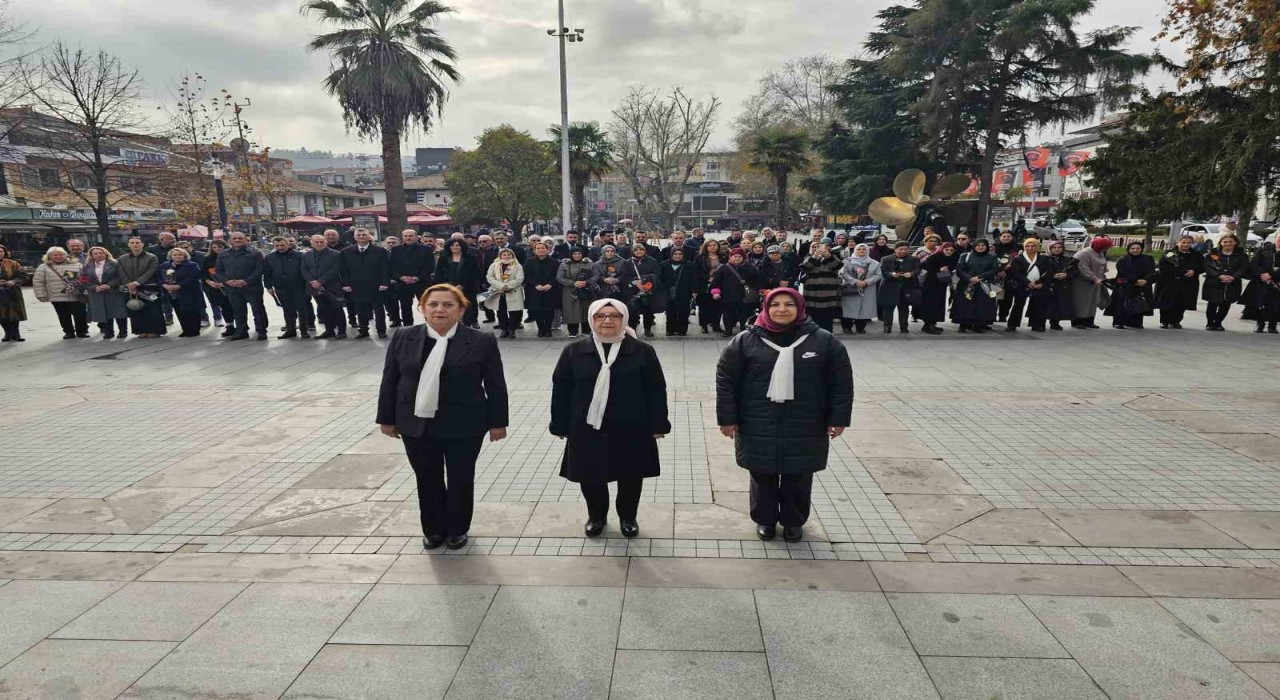 Dünya Kadın Hakları Günü Gölcükte kutlandı