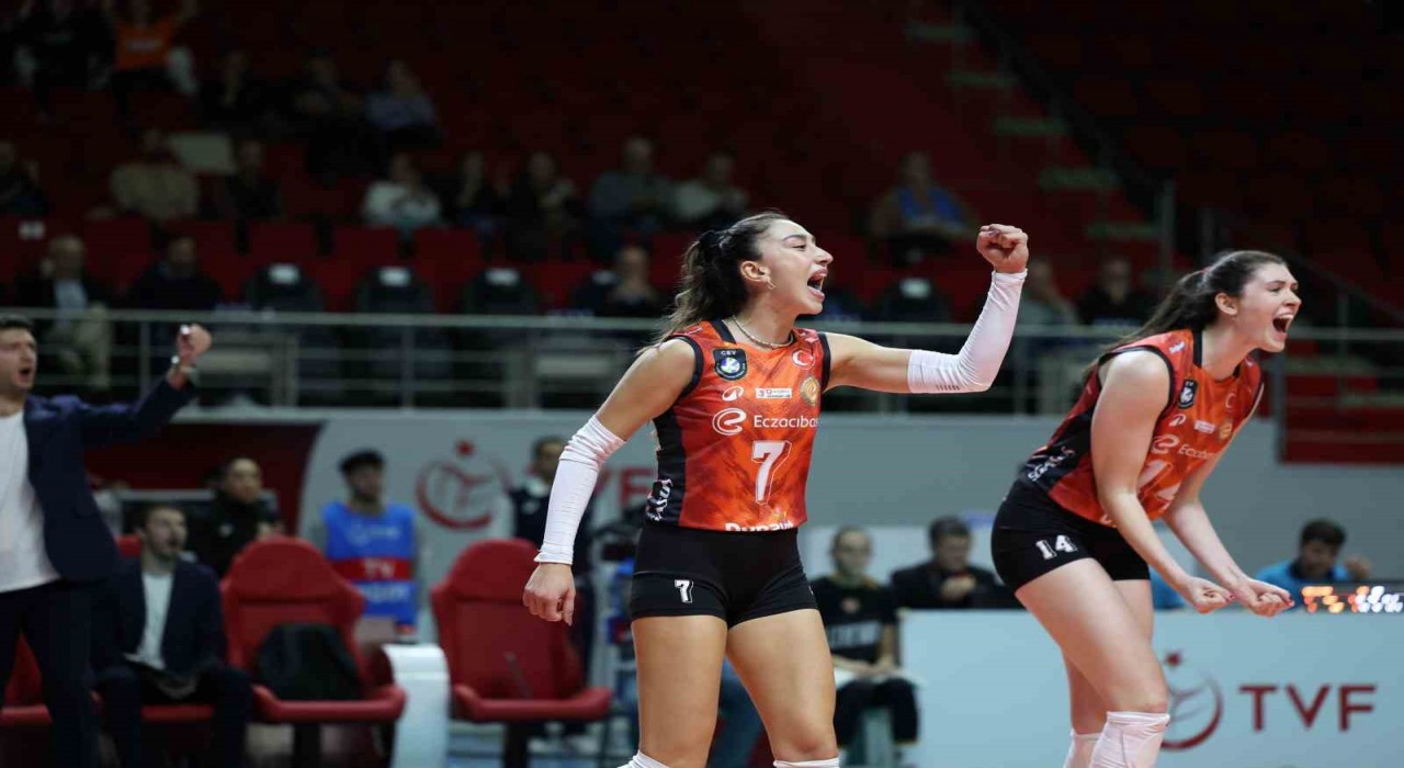 Eczacıbaşı Dynavit, CEV Şampiyonlar Liginde çeyrek finalde