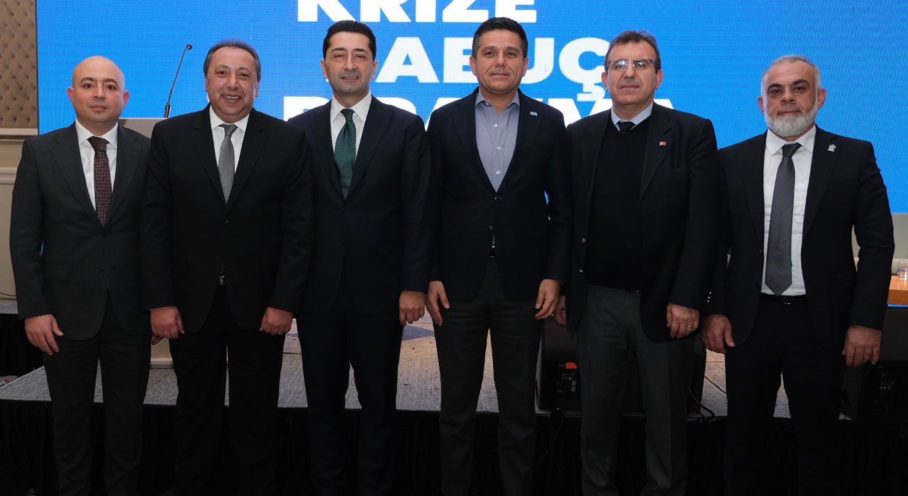 Gaziantep’te “Krize Pabuç Bırakma” Toplantısı Düzenlendi