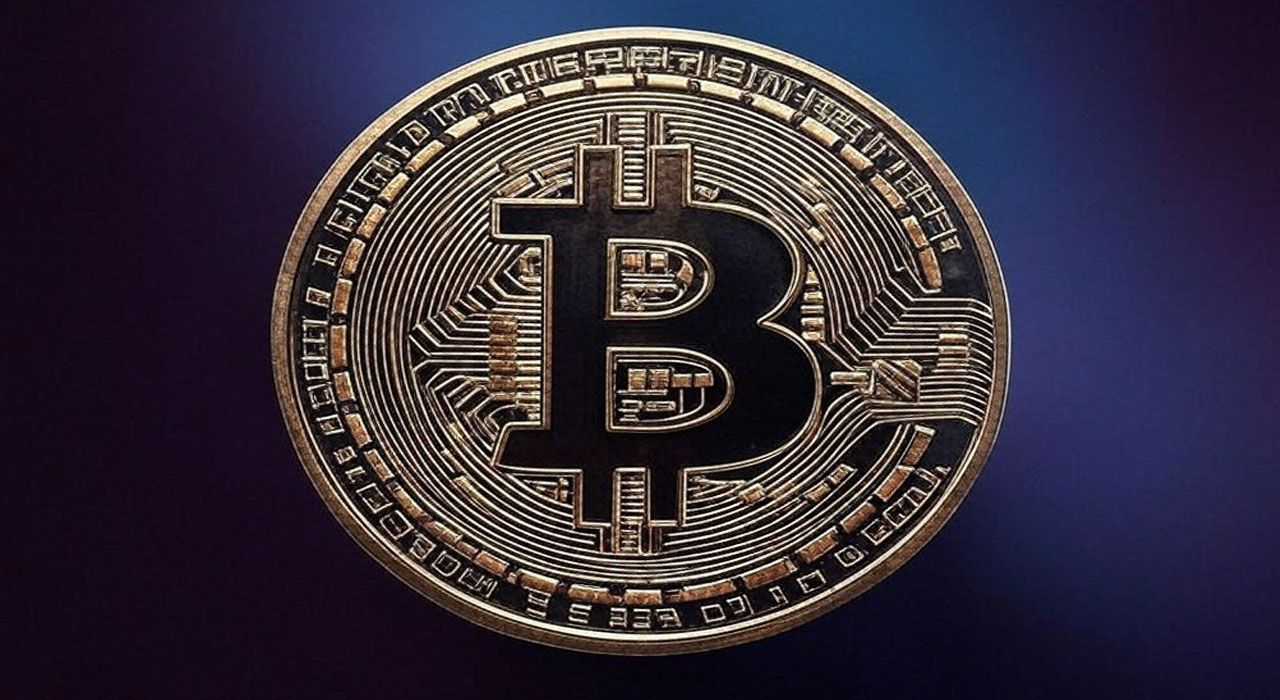 Gram Altın ve Bitcoin Yükselişte, Gümüş Düşüşte