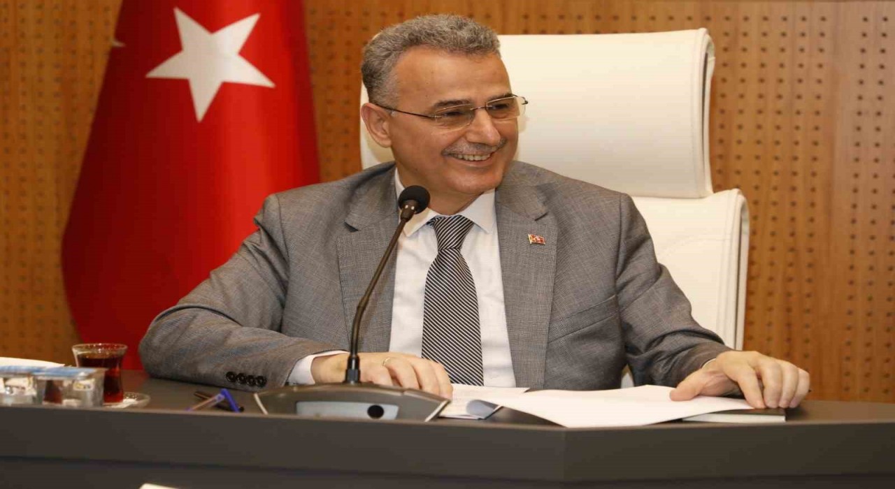 İlkadımda atık pil toplama kampanyası başlatıldı