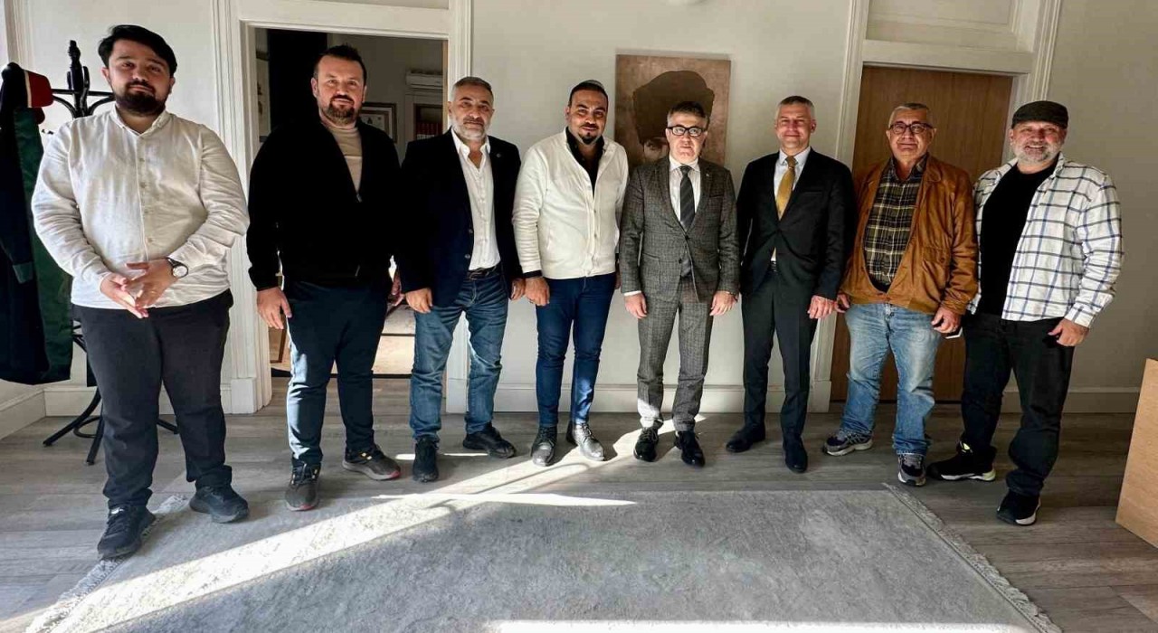 İstanbula atanan başsavcı, gazetecilere veda etti