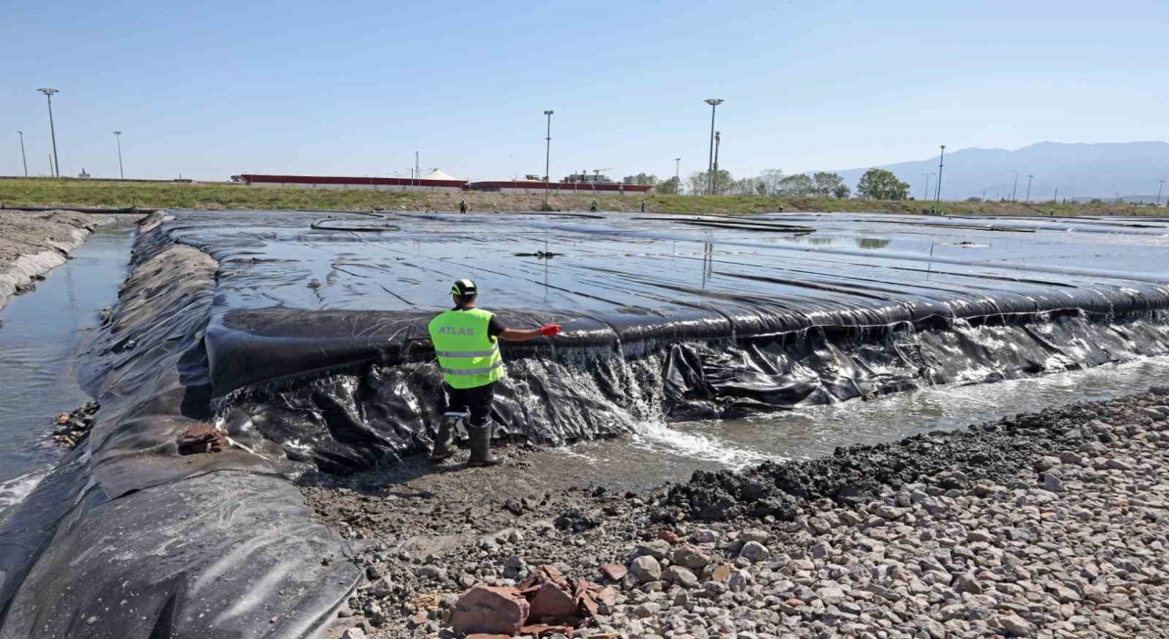 İzmit Körfezinden 66 bin kamyon çamur çıktı