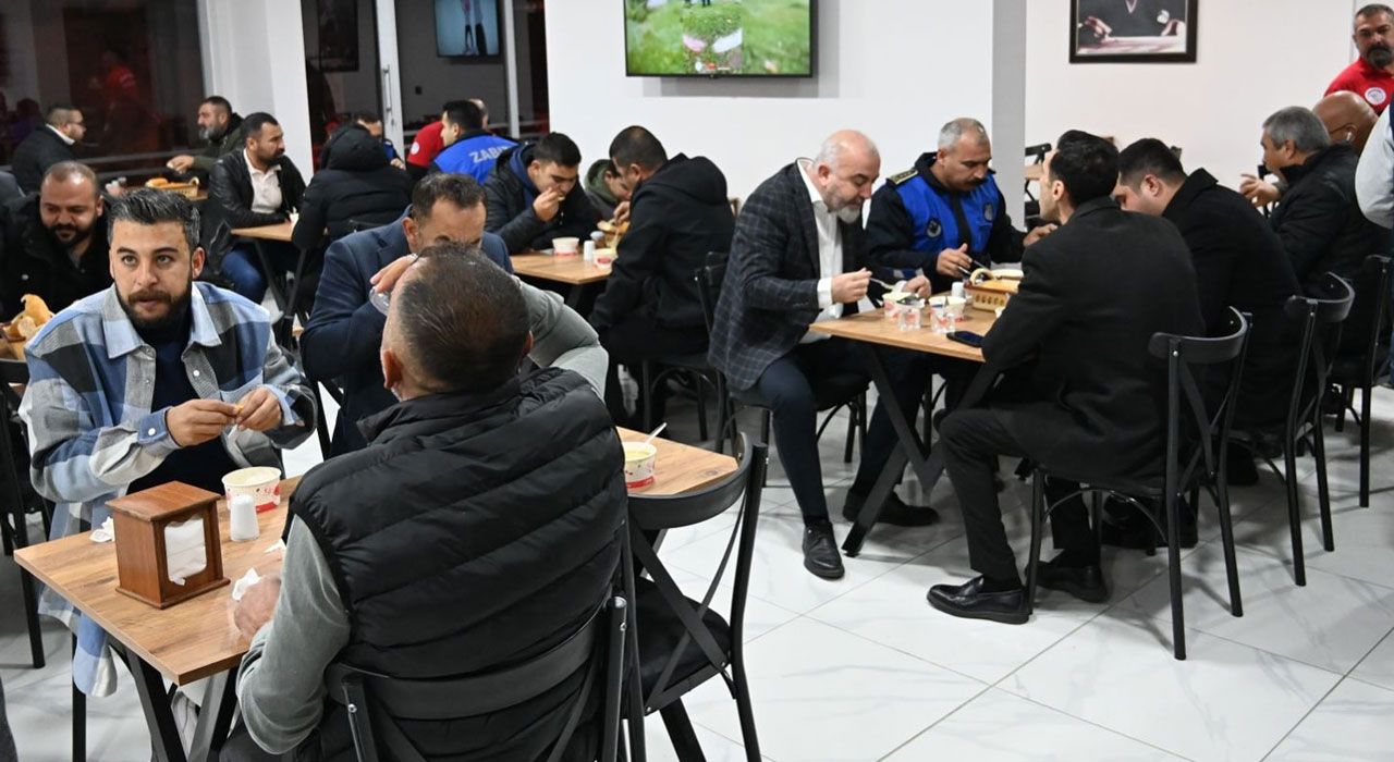 Kadirli Belediyesi’nden Hafta İçi Ücretsiz Çorba İkramı
