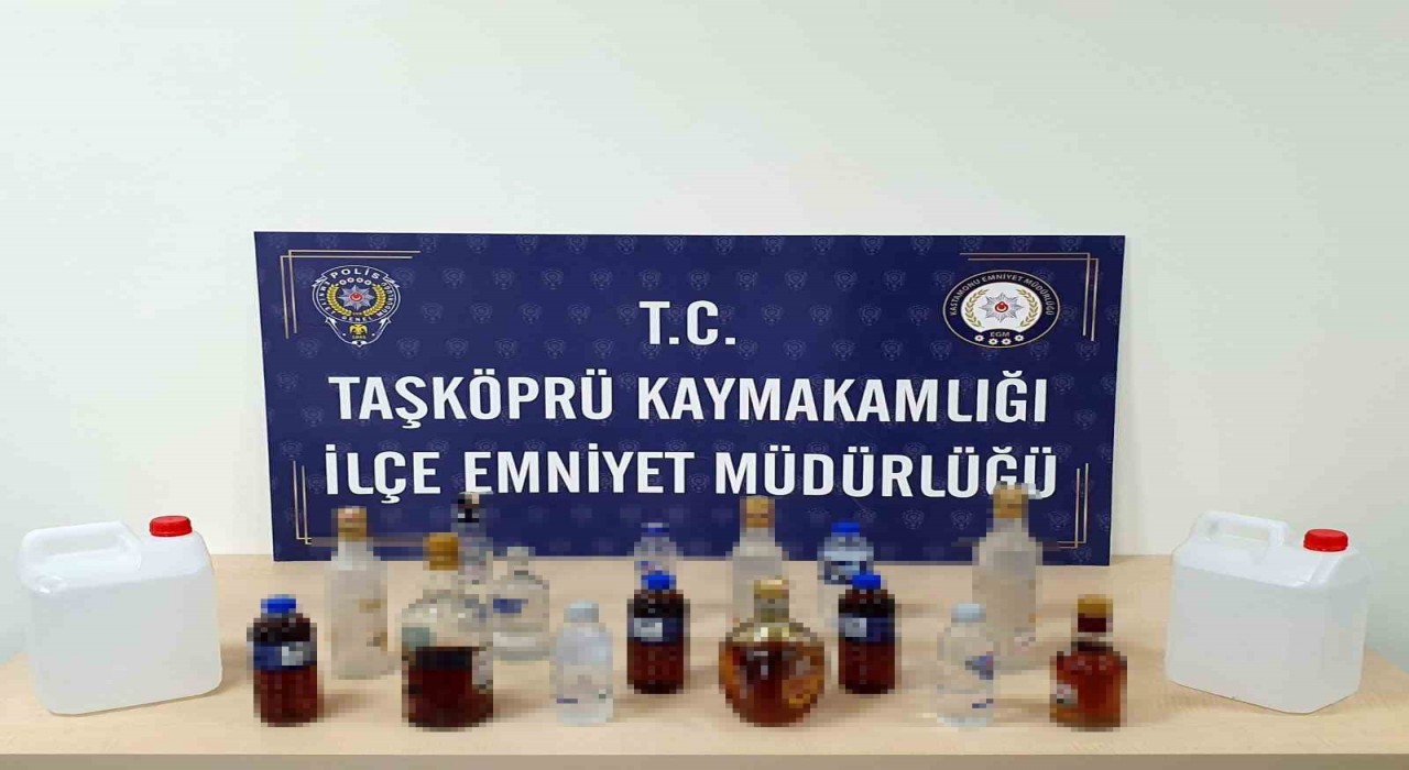 Kastamonuda yılbaşı öncesinde sahte alkol ele geçirildi