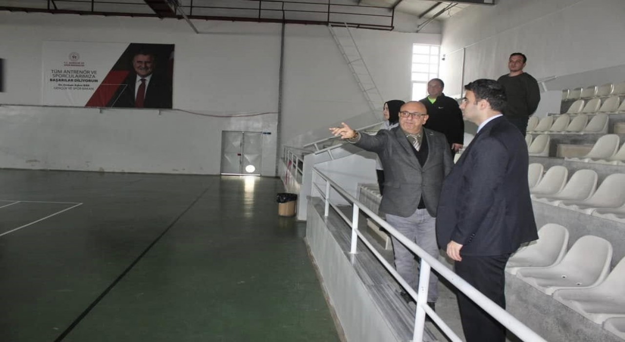 Kaymakam Kılıç, Gençlik Merkezinde incelemelerde bulundu