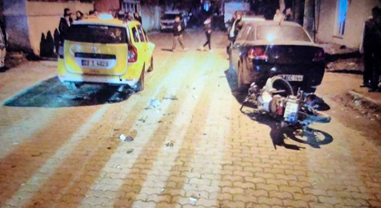 Keşanda otomobile çarpan motosikletin sürücüsü yaralandı
