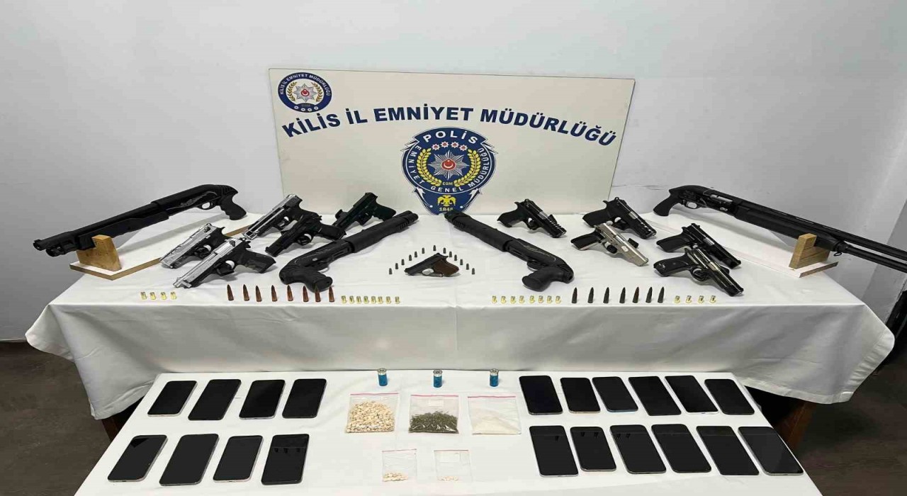 Kiliste aranan 79 şahıs yakalandı, çok sayıda silah ve uyuşturucu ele geçirildi