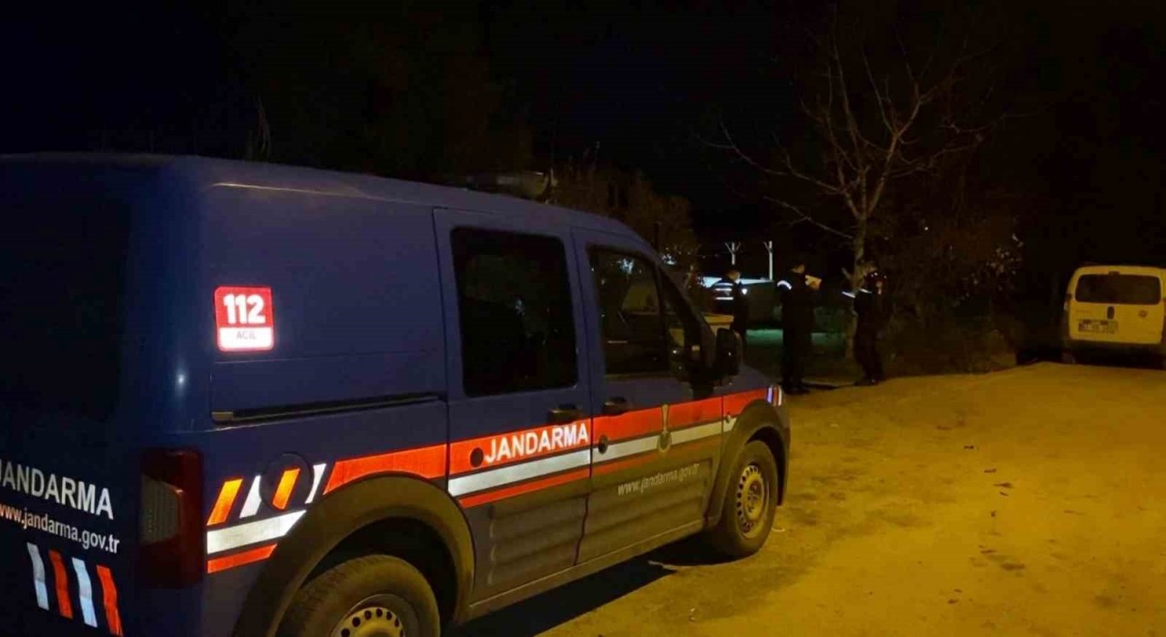 Kocaelide traktör devrildi: Karı kocayı ölüm ayırdı