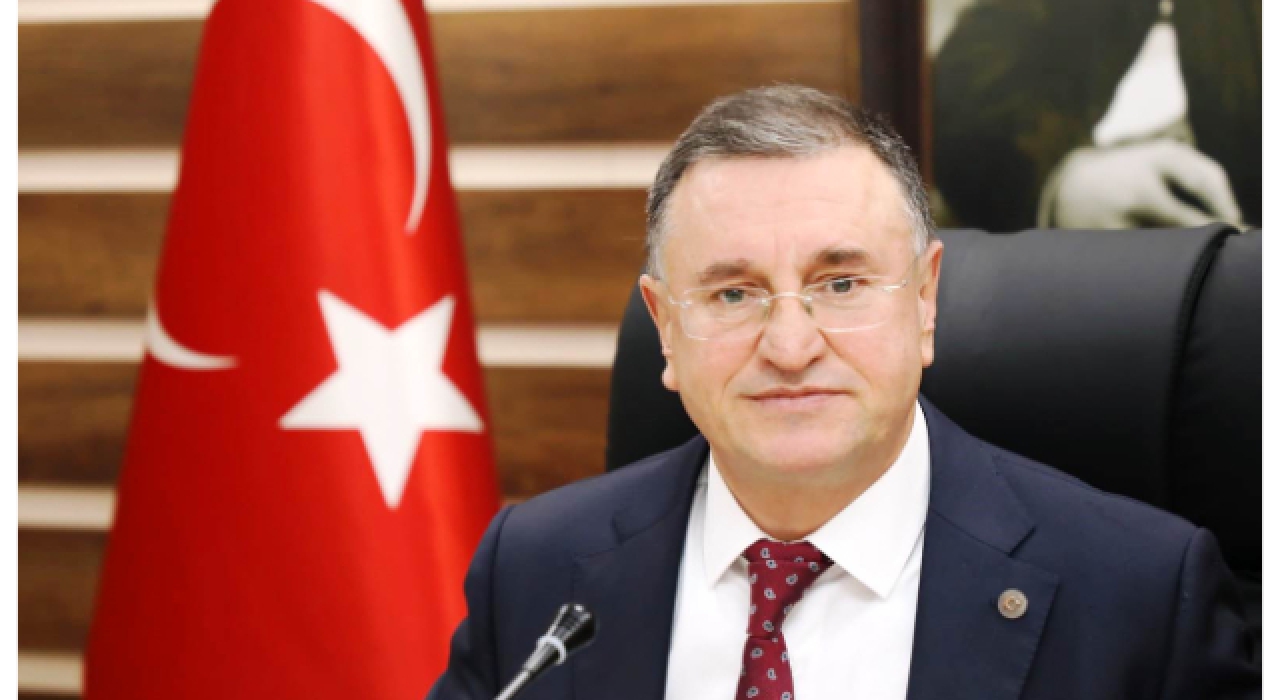 Lütfü Savaş CHP'den Oy Birliğiyle İhraç Edildi