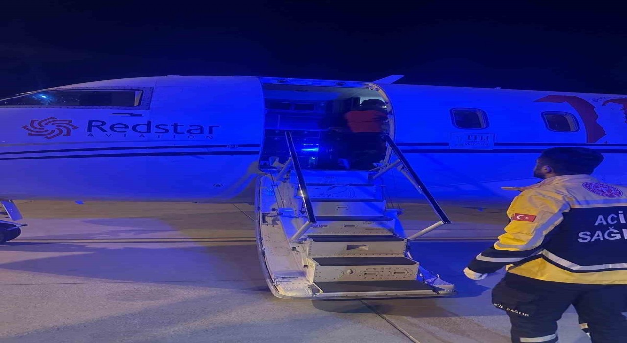 Mardinde ambulans uçak 1 günlük bebek için havalandı
