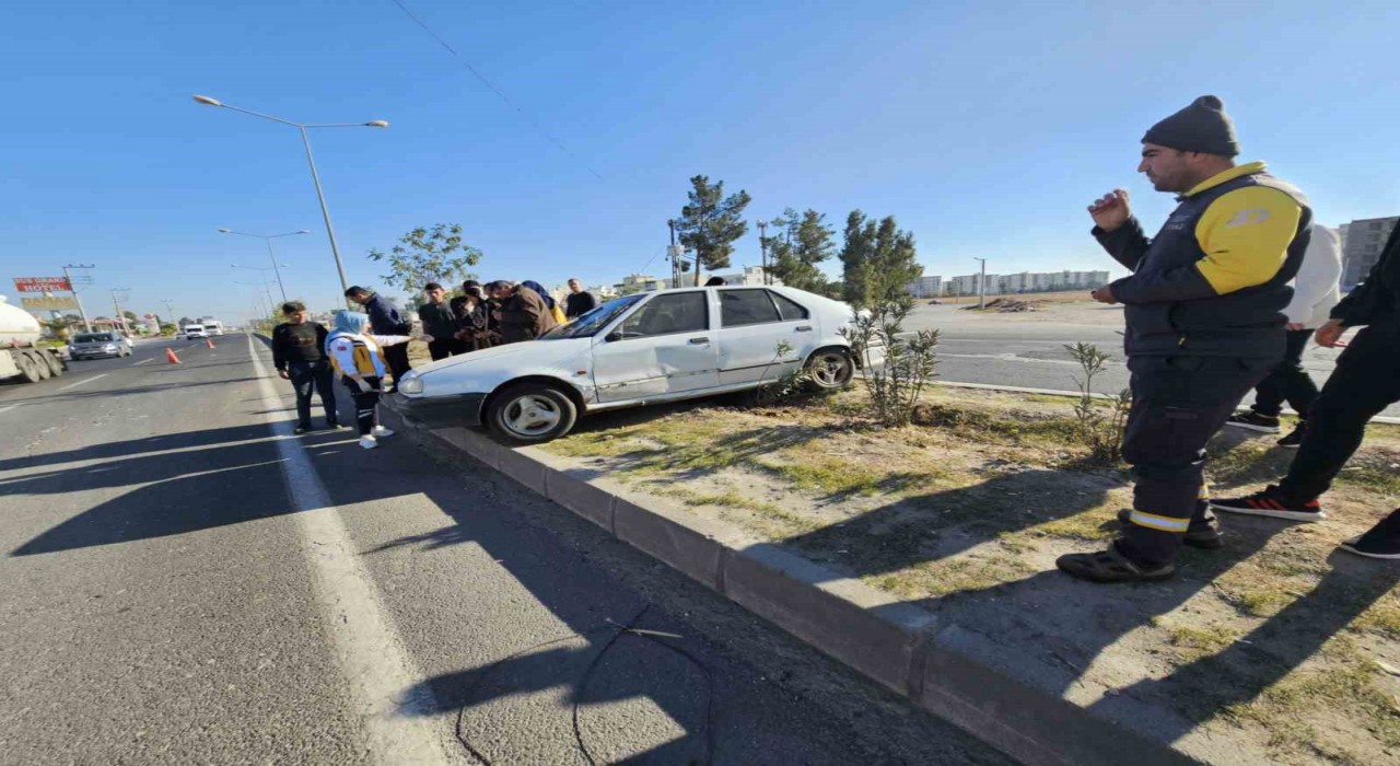 Mardinde otomobil ile tır çarpıştı: 1 yaralı