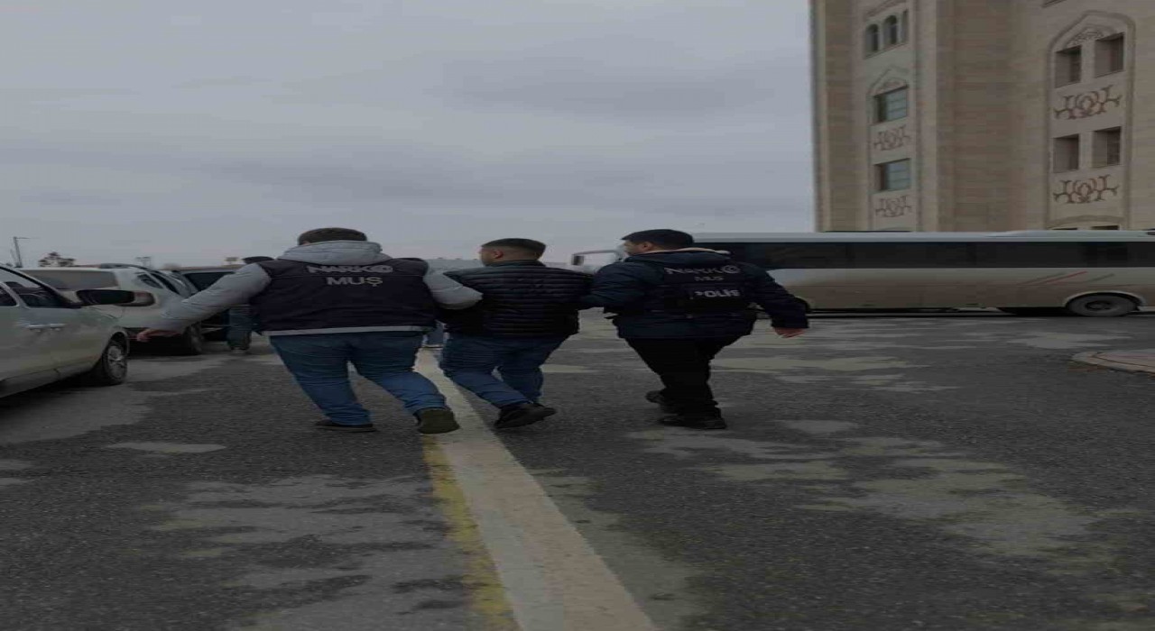 Muşta çeşitli suçlardan aranan 51 kişi yakalandı