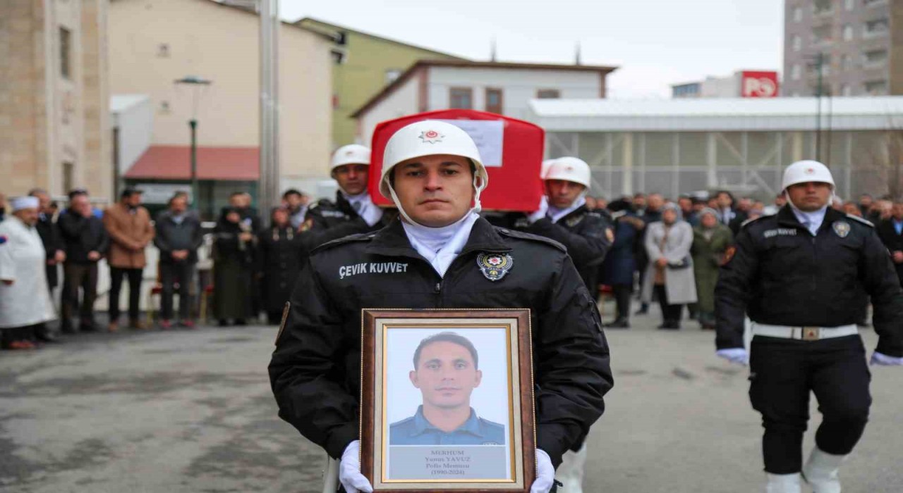 Muşta vefat eden polis memuru için cenaze töreni düzenlendi