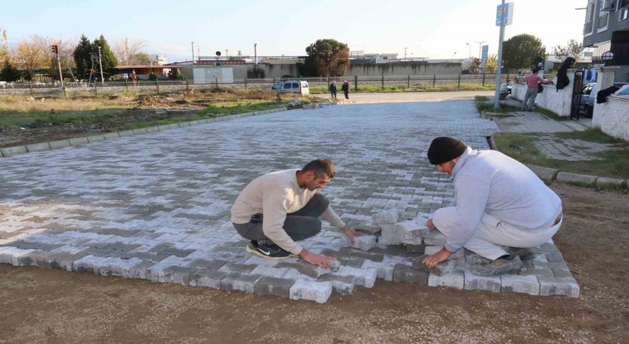 Nazillide yol yenileme ve yeni yol çalışmaları aralıksız sürüyor