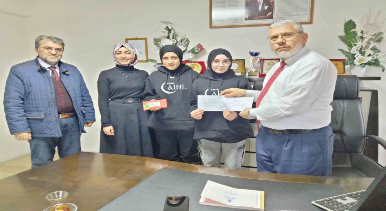Öğrencilerden Suriye ve Filistine yardım eli