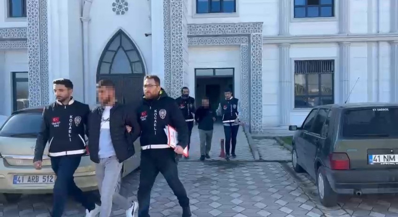 Okul bahçesindeki korkunç cinayette, Bekaret detayı