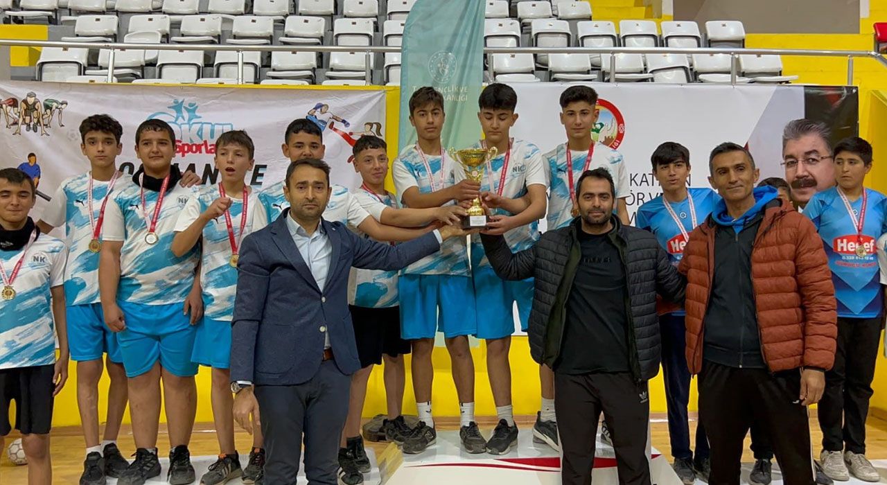 Okul Sporları Hentbol Müsabakaları Tamamlandı