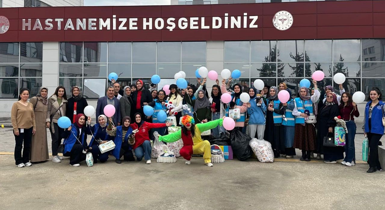 Osmaniye Kız Yurdu’ndan Miniklere “Şifa Oyuncakları”