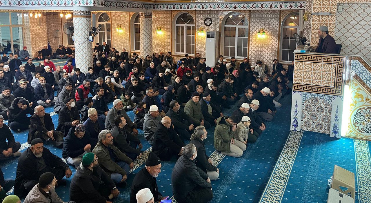 Osmaniye’de “Cami-Gençlik Sabah Namazı Buluşması” Gerçekleştirildi
