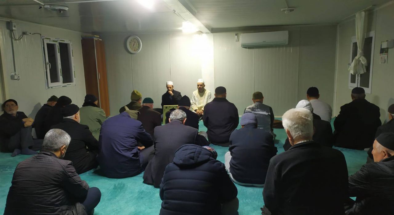 Osmaniye’de Sabah Namazı Buluşmaları Devam Ediyor