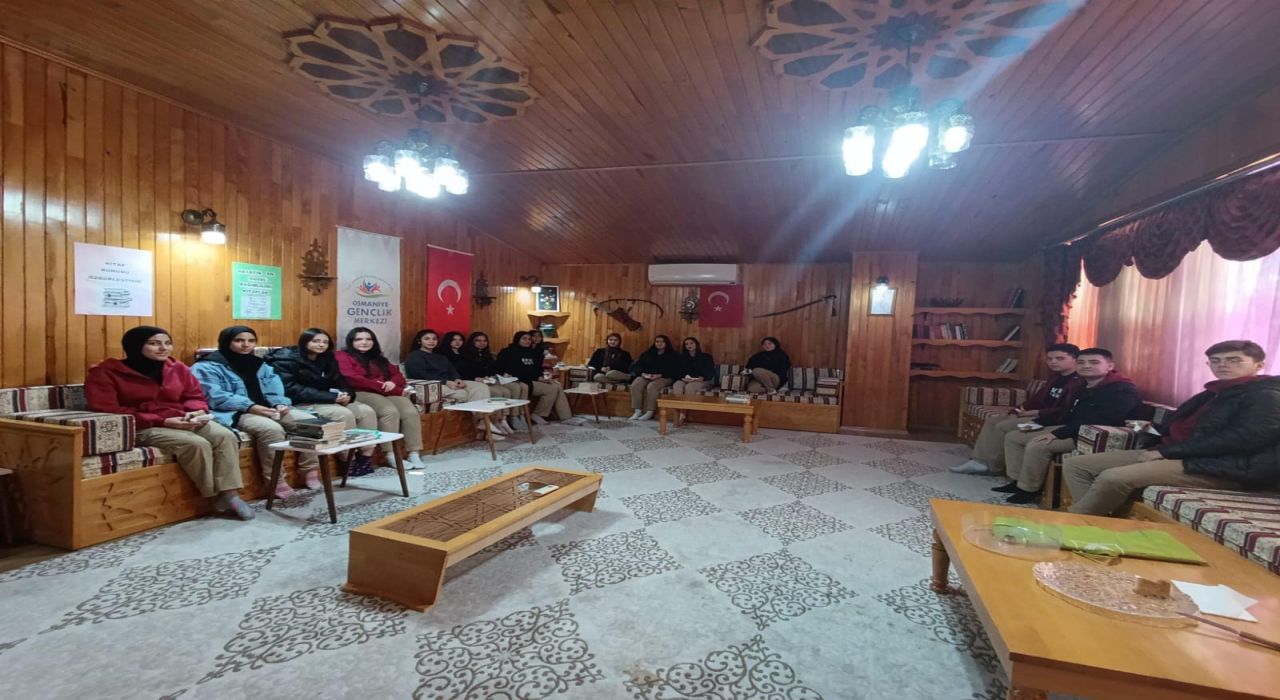 Osmaniyeli Gençlerden “Kitapların Işığında Buluşuyoruz!” Etkinliği