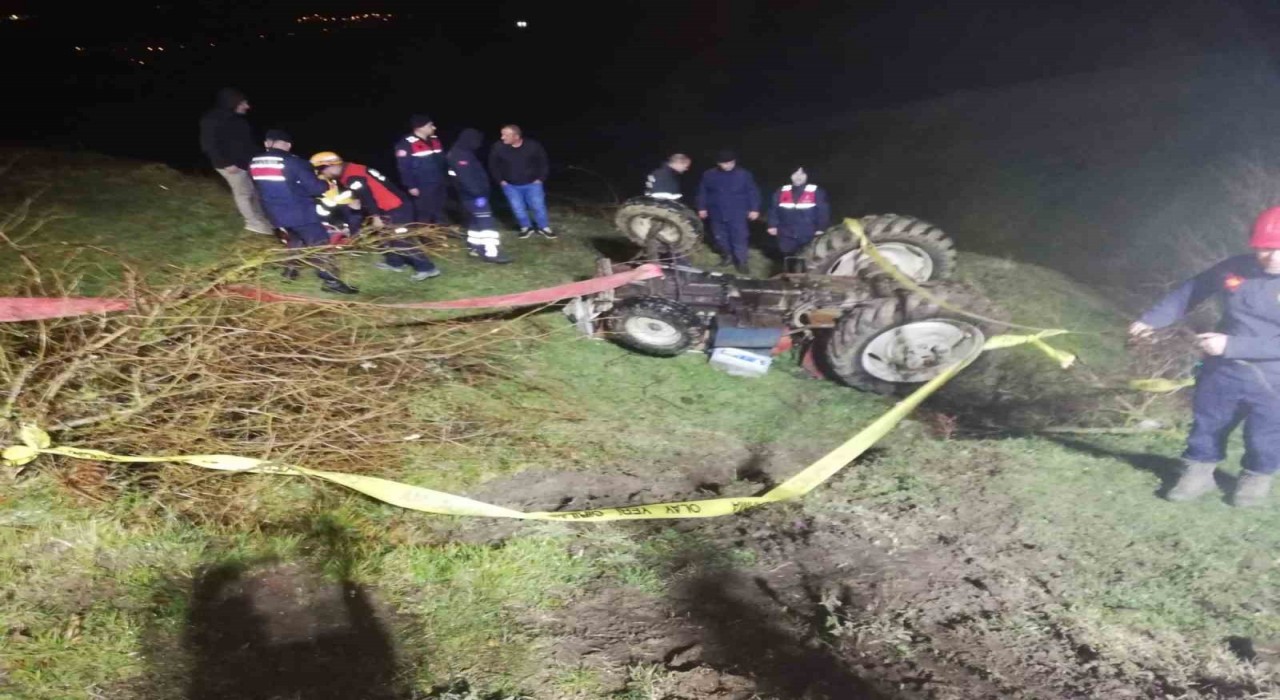 Samsun'da traktör devrildi: 1 ölü