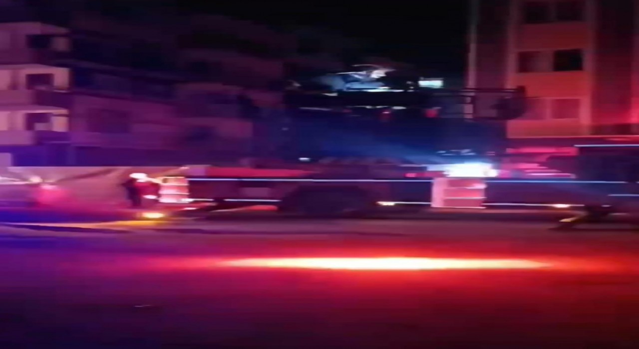 Şanlıurfada ev yangınında mahsur kalanlar kurtarıldı