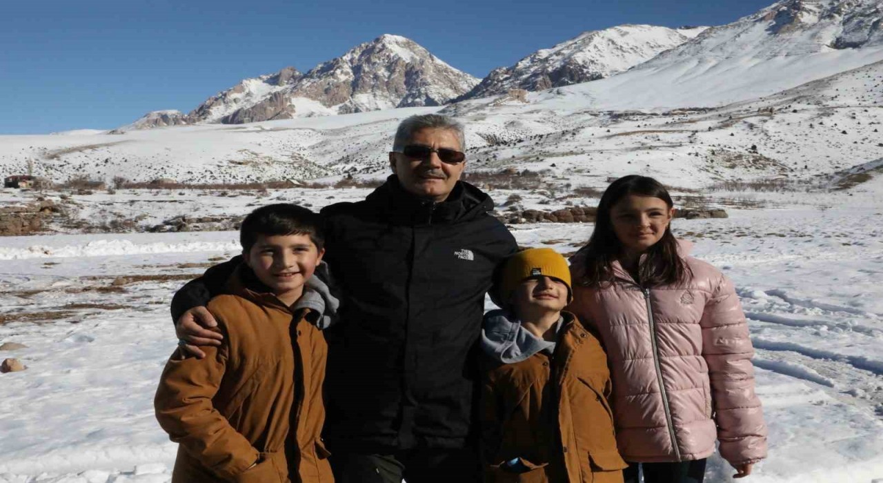 Şehit aileleri için Aladağlarda yürüyüş