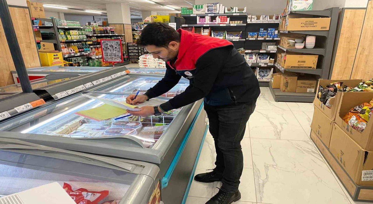 Şırnakta zincir marketlerde denetim yapıldı