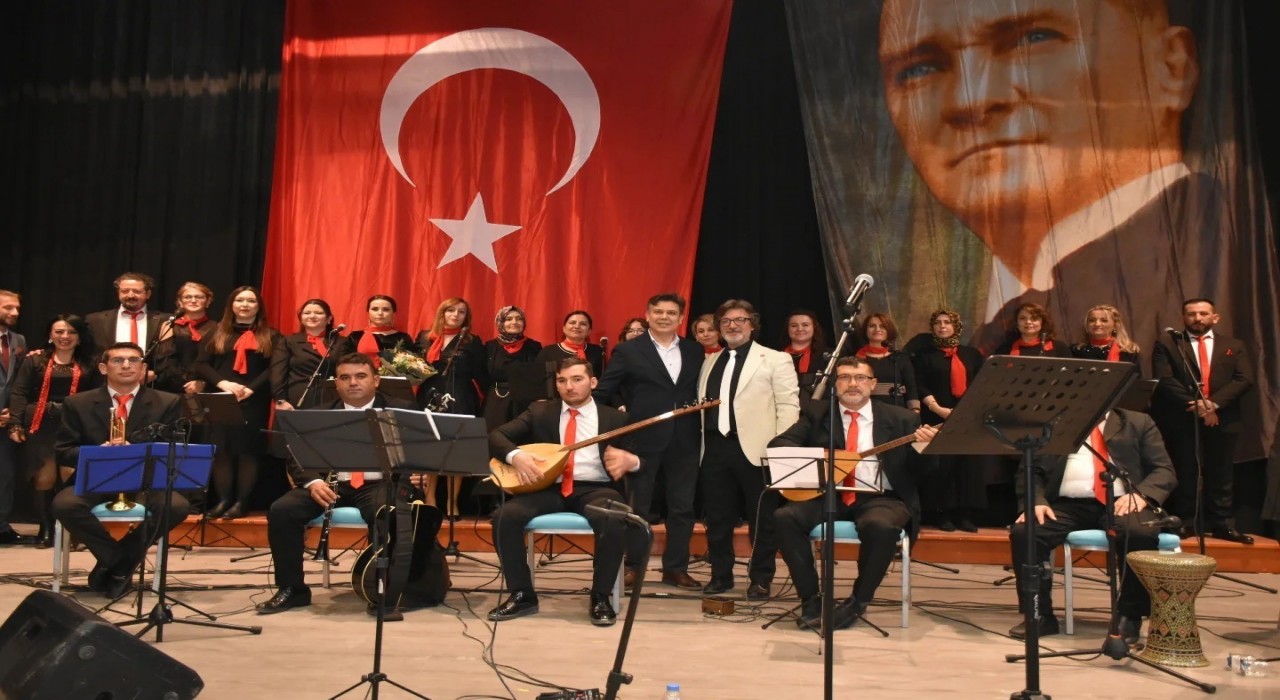 Söğütte Cumhuriyetin 101nci yılına özel konser