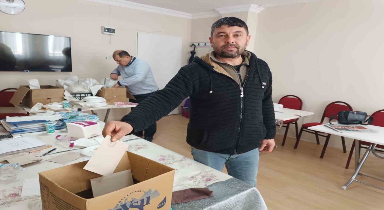 Şuhut Muhtarlar Derneğinde seçim heyecanı