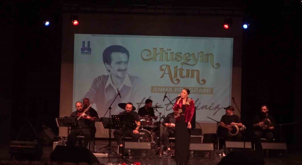 Taçsız kral memleketi Erzurumda anıldı