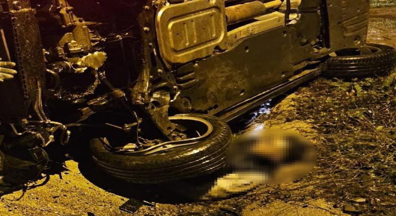 Takla atan otomobilinin altında kalan sürücü feci şekilde can verdi
