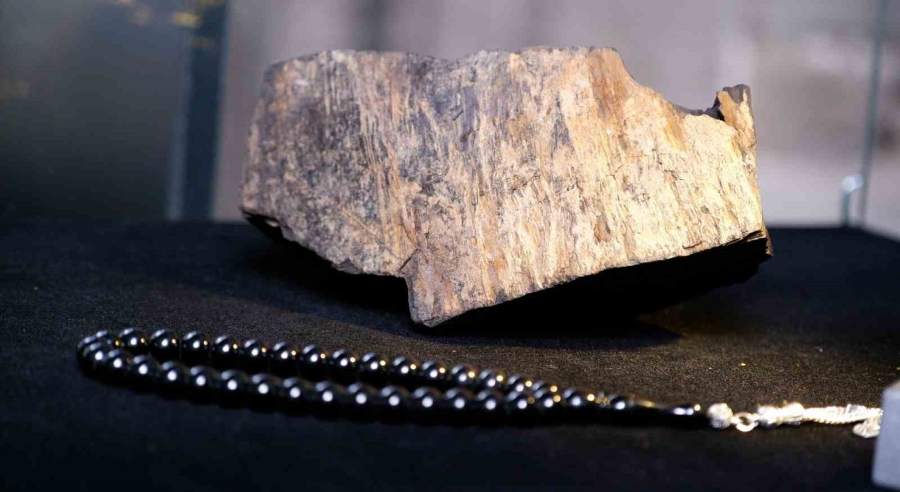 Taş ocağından vitrine; Oltu Taşının hikayesi